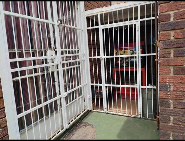 3 BEDROOM HOUSE FOR SALE IN DALPARK EXT 11